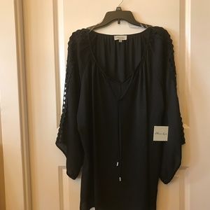 Black long sleeved Meera Lane (DIA & Co)